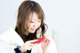 もう抜け毛に悩まない！正しいシャンプー法10ステップ